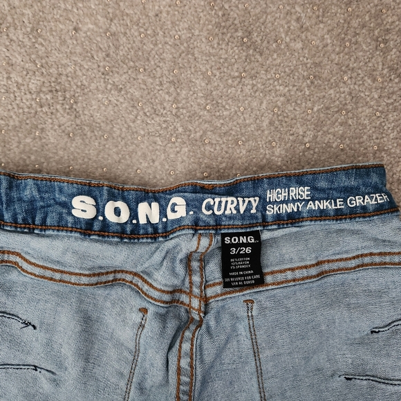 SONG Distressed Denim JEANS - Picture 3 of 12